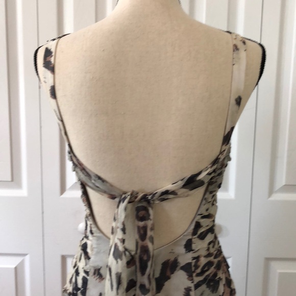 Dress - Picture 6 of 8